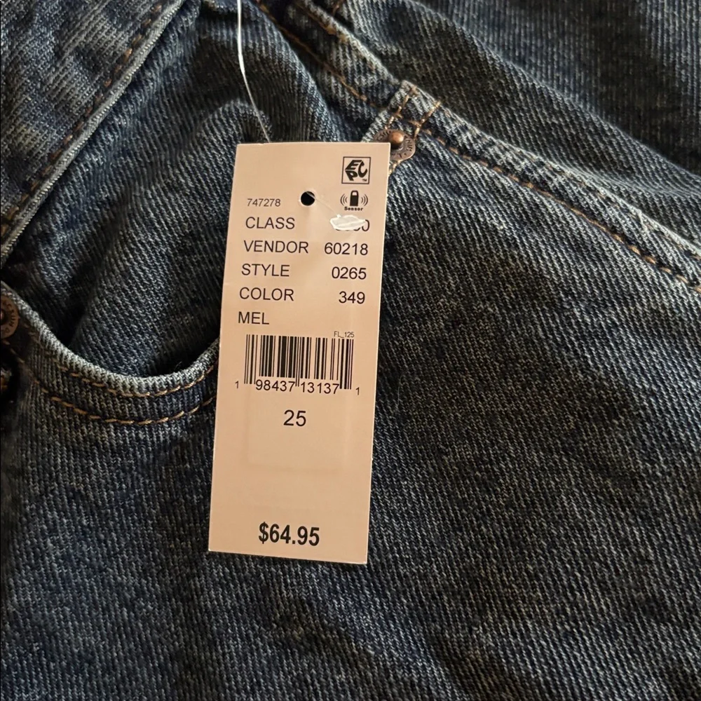 NWT Casey Low Rise Dark Wash Baggy Jeans - Picture 3 of 4
